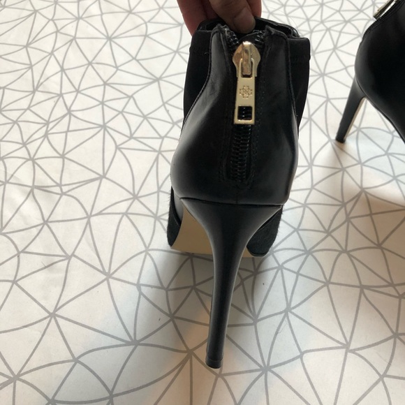 Ann Taylor open toe faux fur heel - Picture 8 of 9